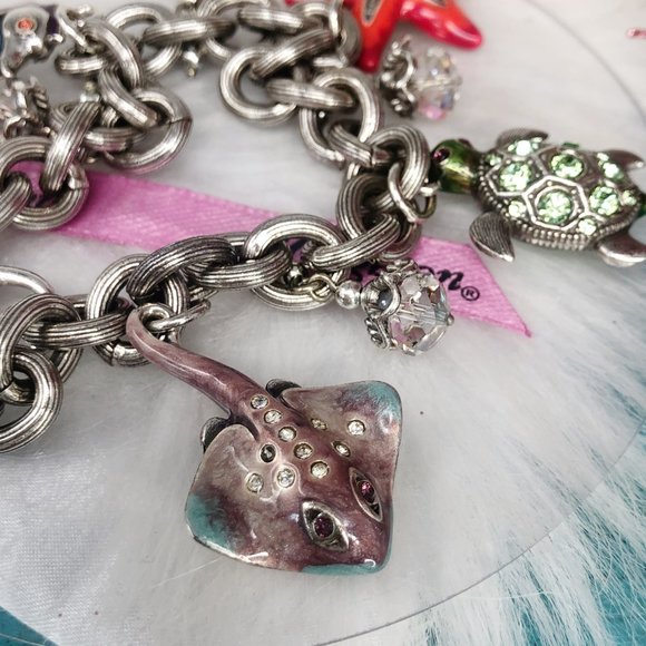 Brighton Ocean Marvels Crystal Charm Bracelet EUC - Picture 4 of 10